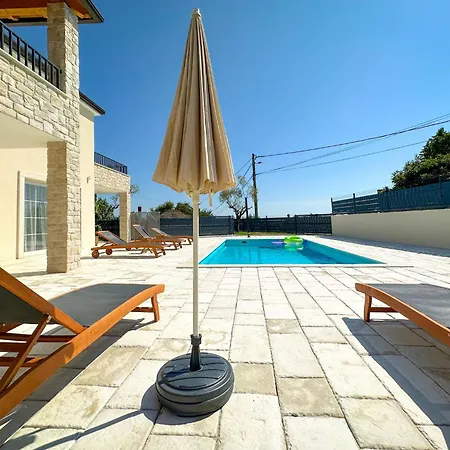 Gaudeo By Interhome * Nova Vas (Brtonigla)